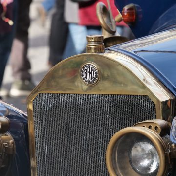 Czym jest samochód historyczny i czy musi mieć OC?